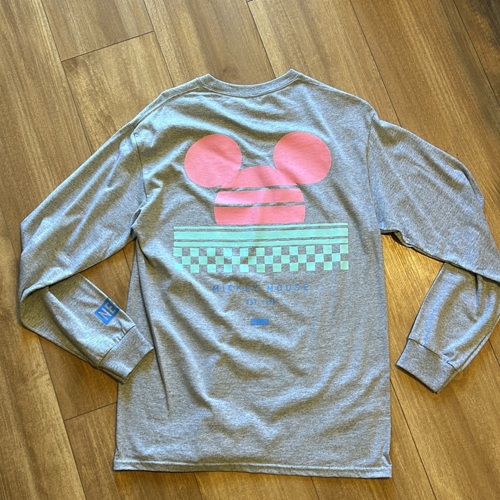NWT NEFF X DISNEY men’s medium long sleeve shirt
